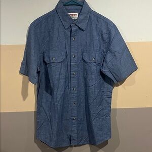 Wrangler Authentics Men’s Short Sleeve Chambray Button-Up Shirt Blue Size Small